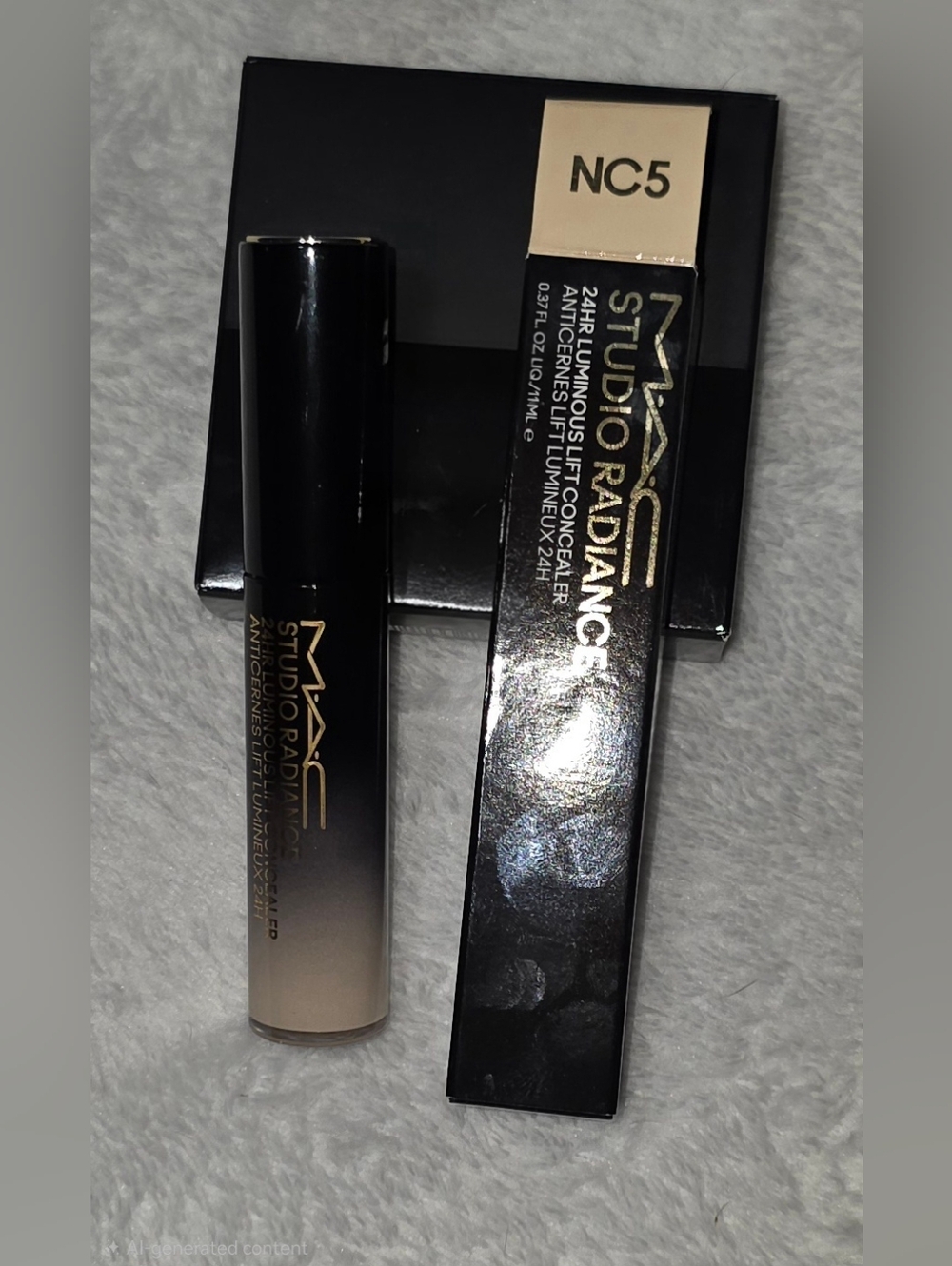 MAC Cosmetics Studio Radiance Concealer NC5 - Black & Beige Packaging